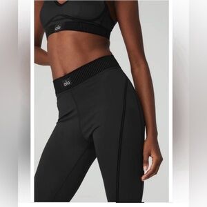 Alo Airlift High-Waist 7/8 Line Up Legging - Black